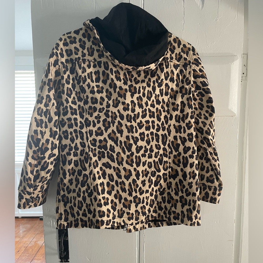 Alive and Olivia Leopard Jacket. Size XS. Barely worn. In perfect condition.